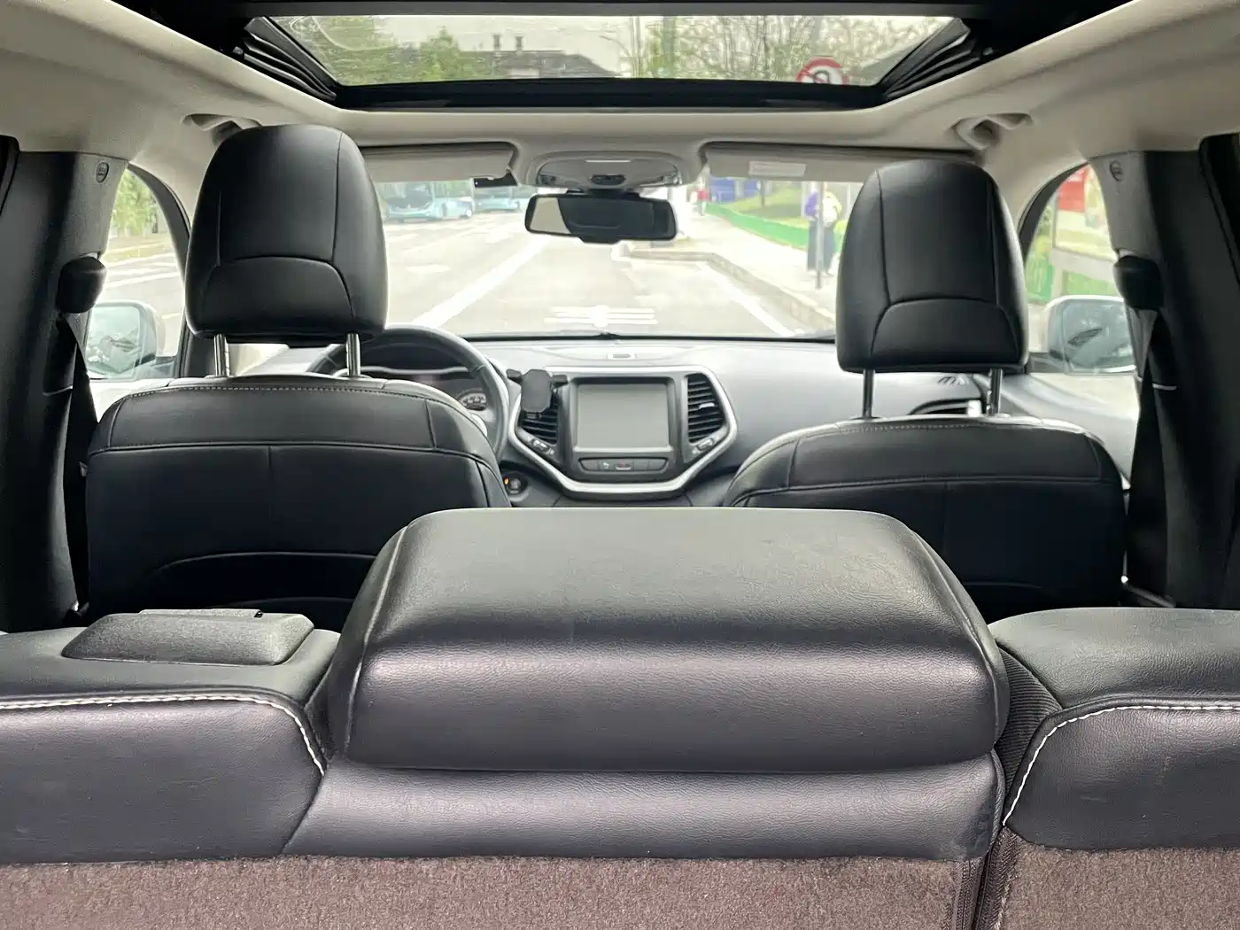 Jeep Cherokee (Import) 2015 2015 2.4L Elite Edition