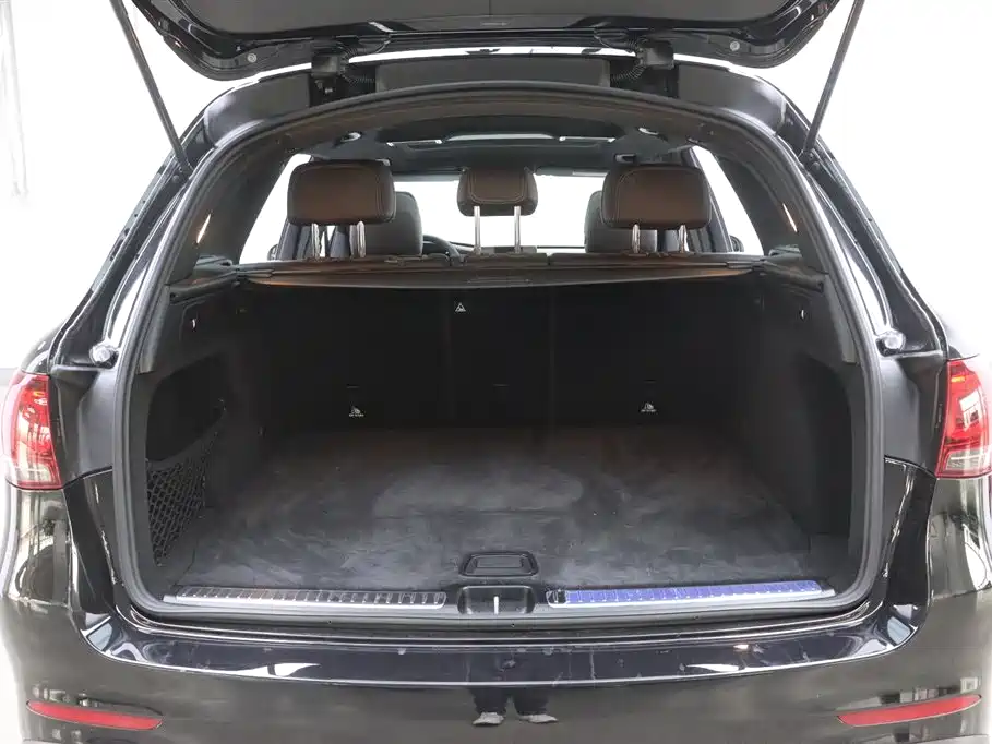 Mercedes-Benz GLC 2022 Facelift GLC 300 L 4MATIC Dynamic Collector's Edition фото 30