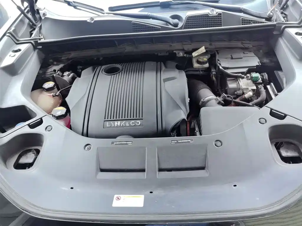 Lynk & Co 01 EM-P 2022 1.5TD PHEV Plus фото 16