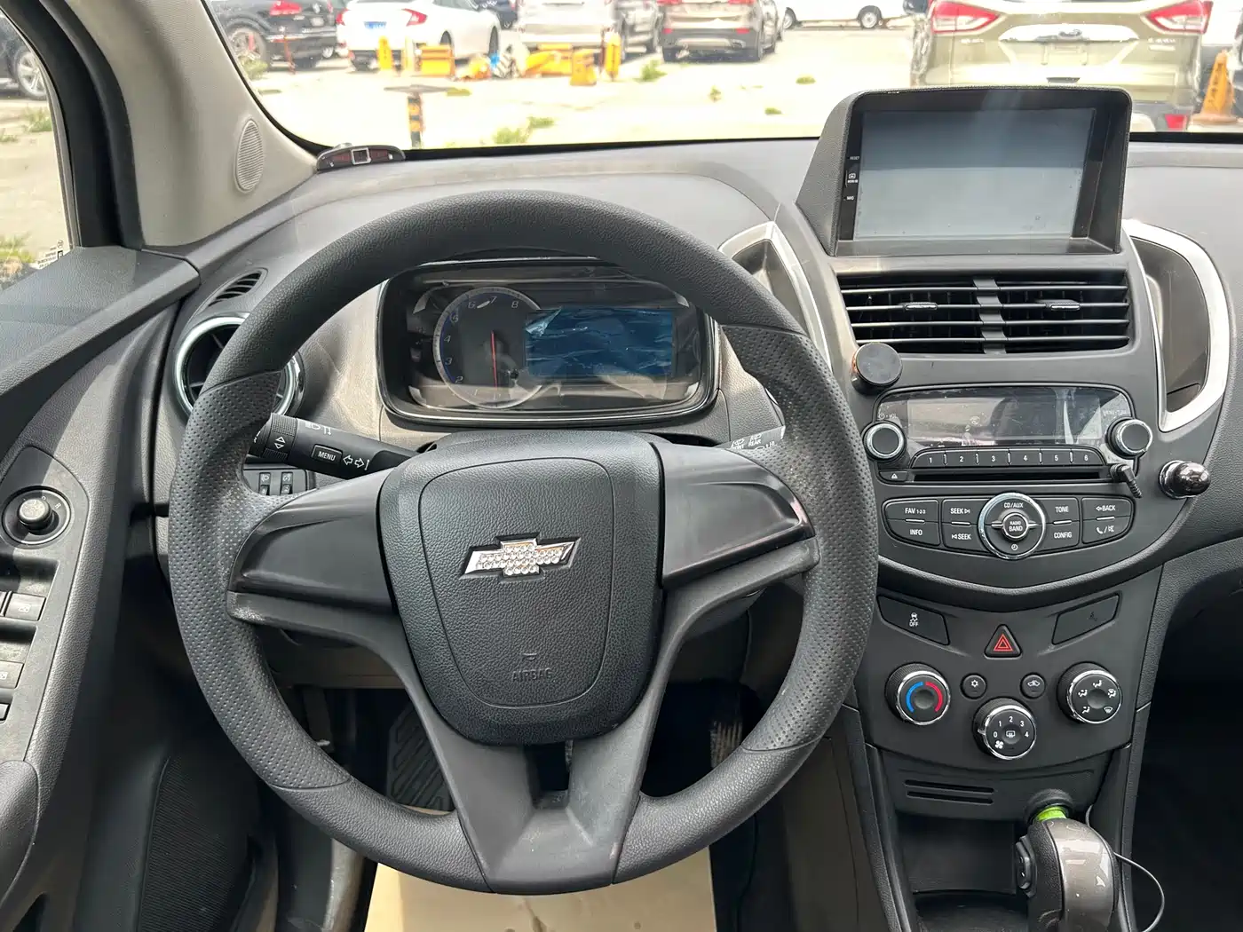 Chevrolet Trax 2016 1.4T Automatic 2WD Comfort Sunroof Edition фото 14