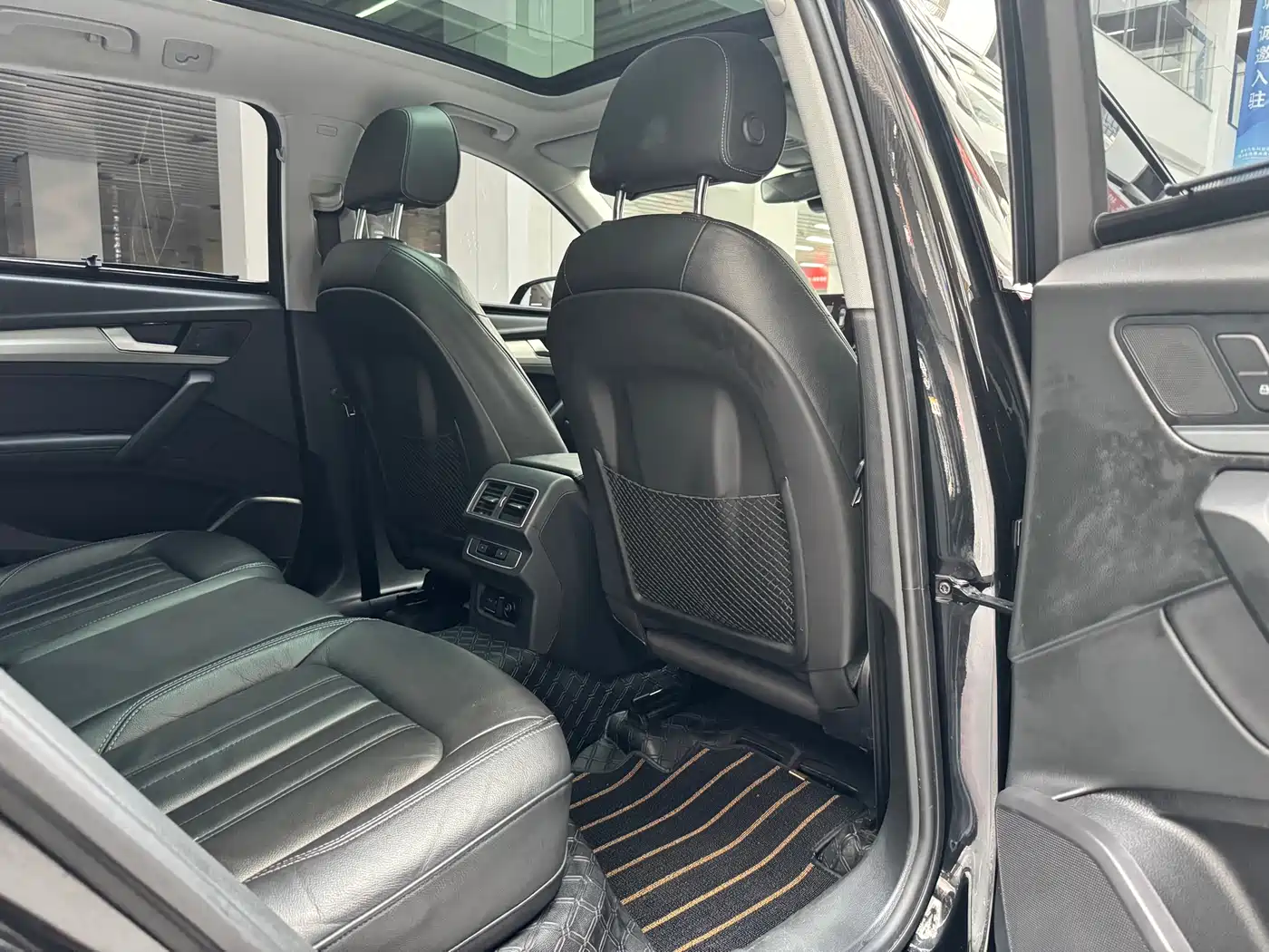Audi Q5L 2020 Facelift 40 TFSI Honor Fashion фото 19