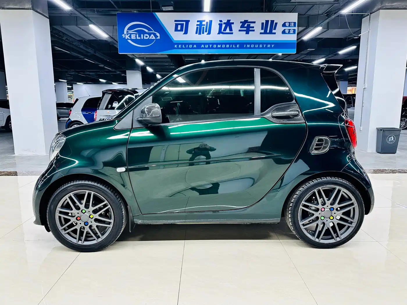 smart fortwo 2018 0.9T 66kW 20th Anniversary Special Edition China V фото 2
