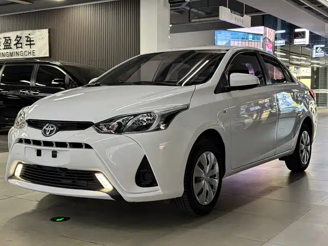 TOYOTA YARIS L TO ENJOY