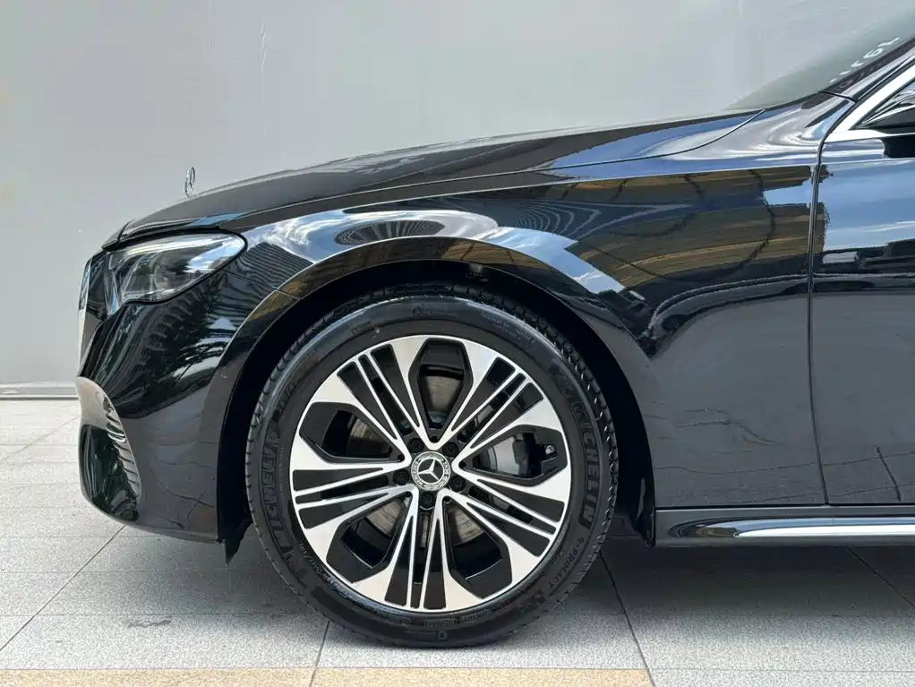 Mercedes-Benz E-Class 2026 2026 E 300 L Luxury