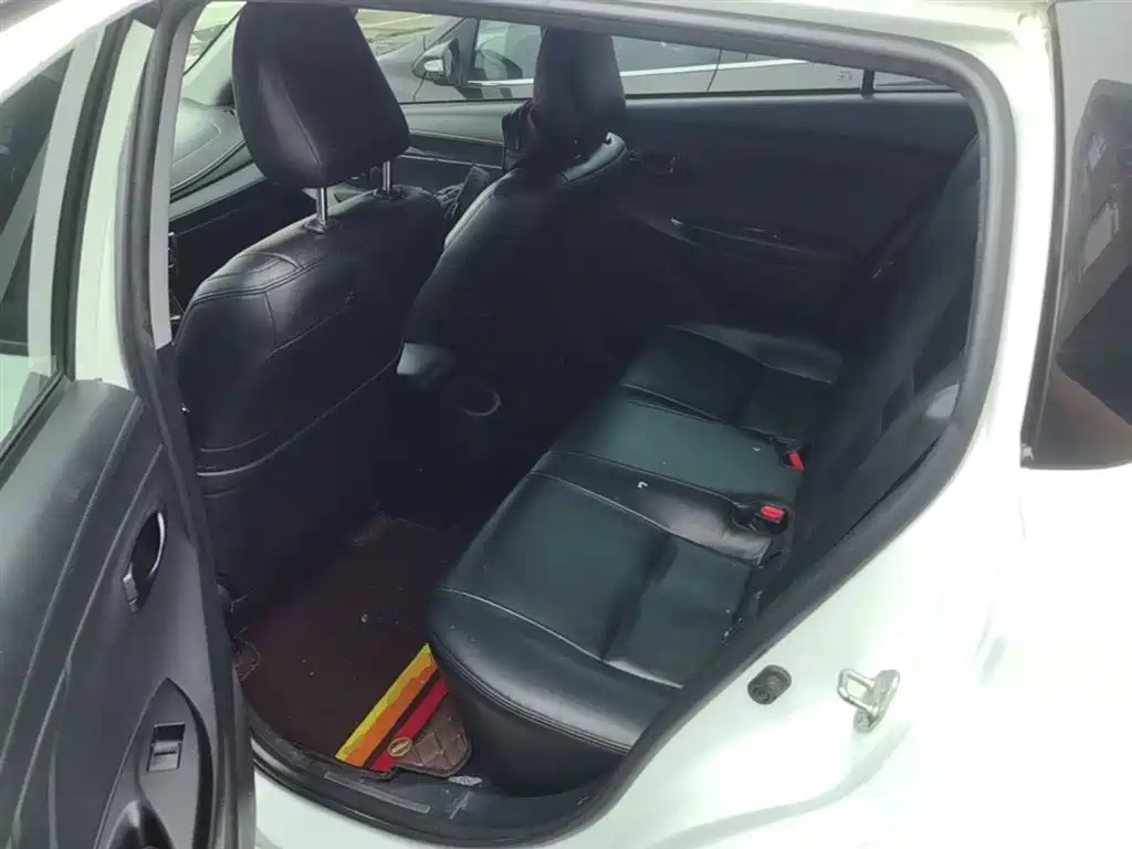 Toyota YARiS L Zhi Xuan 2019 1.5E CVT MeiDong Edition China VI фото 17