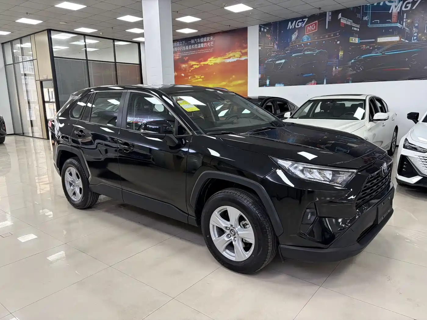 Toyota RAV4 Rongfang 2024 2.0L CVT FWD Urban Edition фото 3
