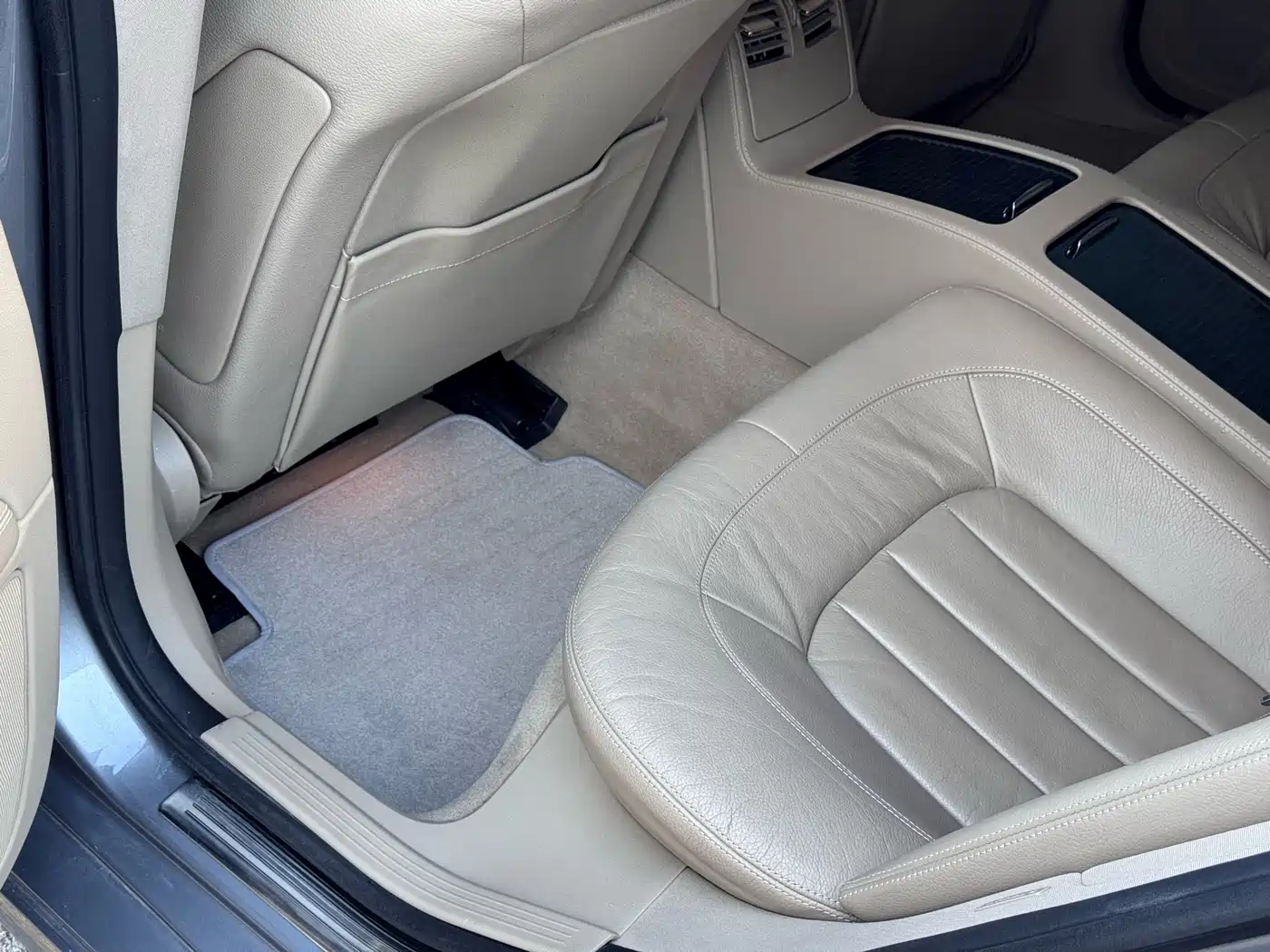 Mercedes-Benz CLS 2012 CLS 300 CGI фото 20