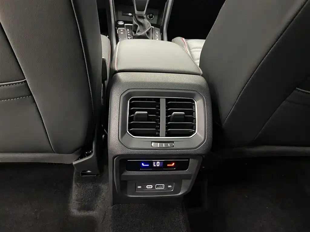 Volkswagen Tiguan X 2023 Facelift 330TSI FWD Prestige Flagship фото 13