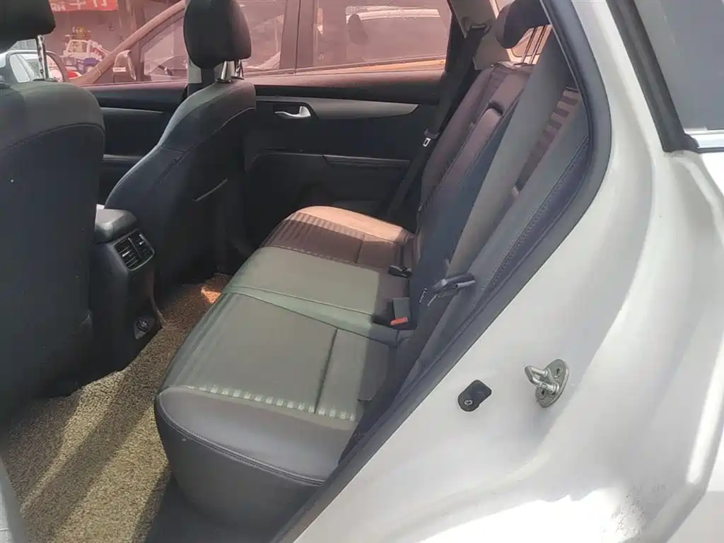 Kia Sportage 2018 2.0L Automatic Smart Luxury (China V) фото 17