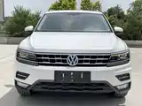 Фото 2 - Volkswagen Tiguan L