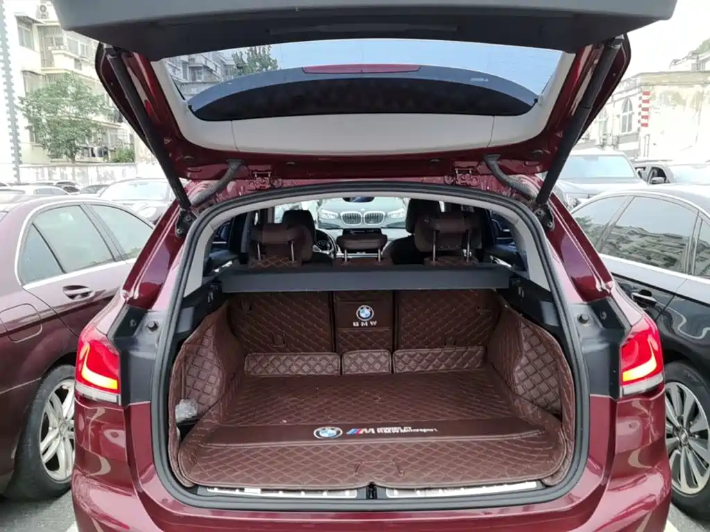 Фото 19 - BMW X1