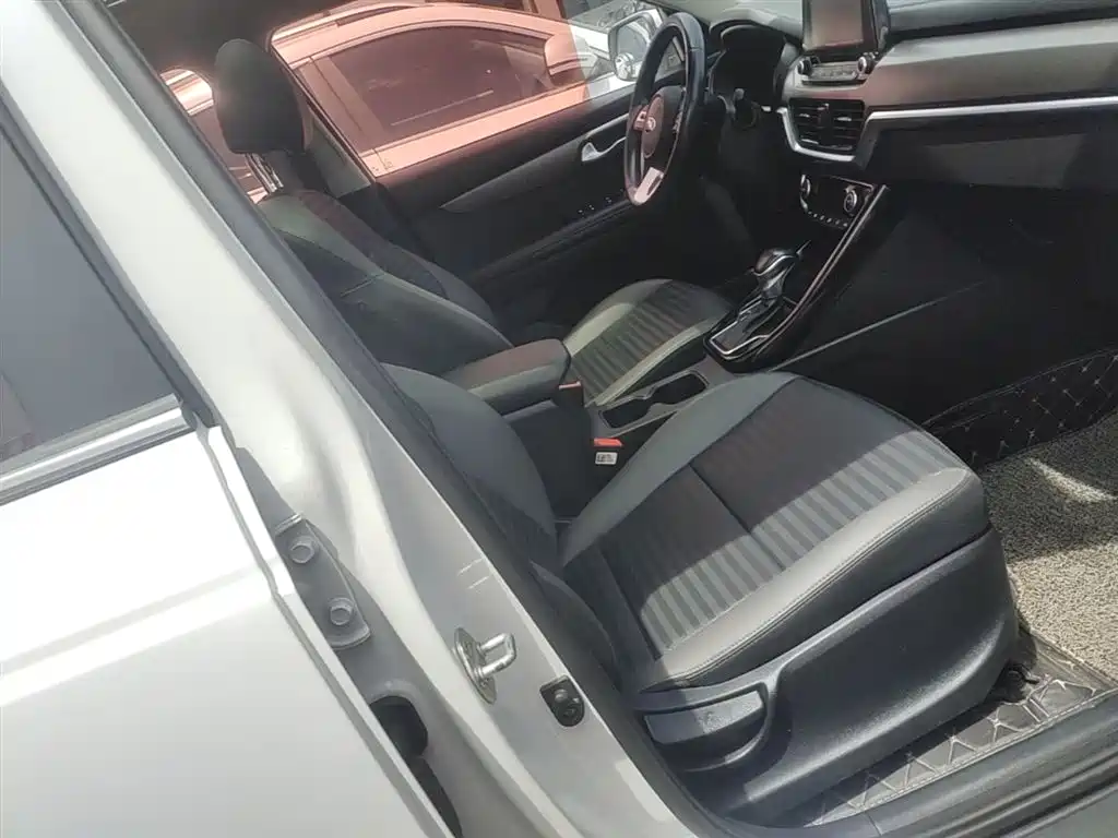 Kia Sportage 2018 2.0L Automatic Smart Luxury (China V) фото 25