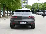 Photo 4 - Porsche Macan