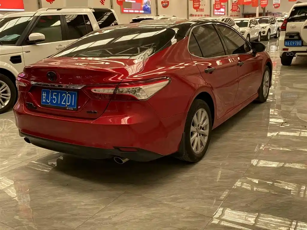 Toyota Camry 2018 2.0G Luxury Edition фото 6