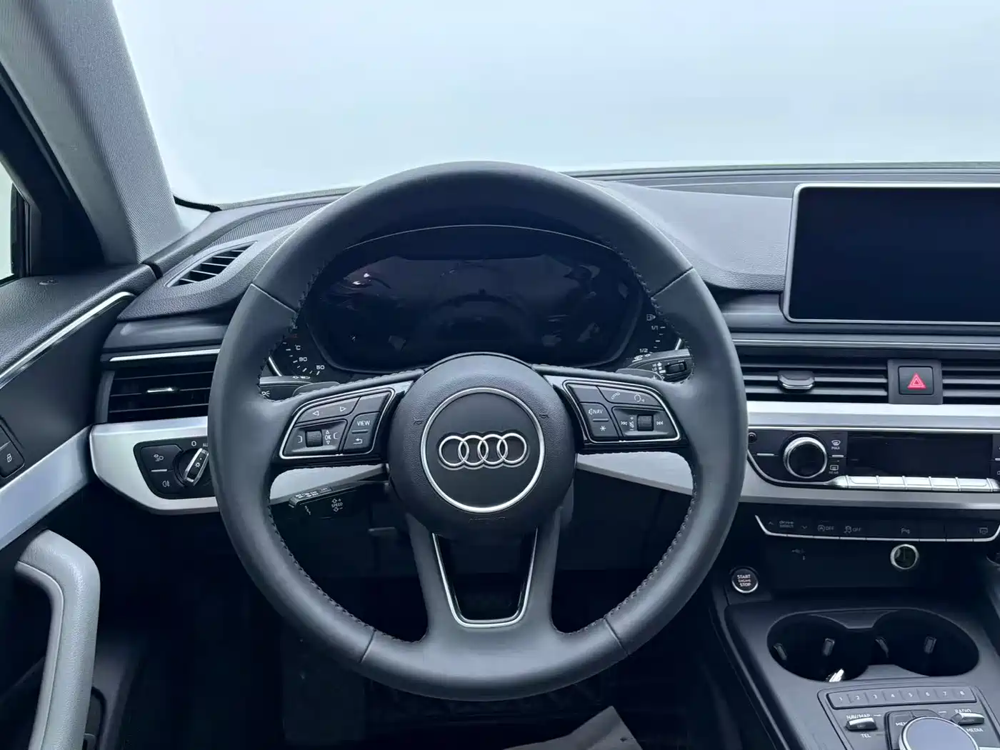 Audi A4L 2018 30th Anniversary 40 TFSI Fashion фото 15