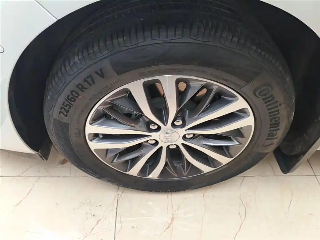 Buick GL8 2022 ES Landmark 653T Premium фото 23
