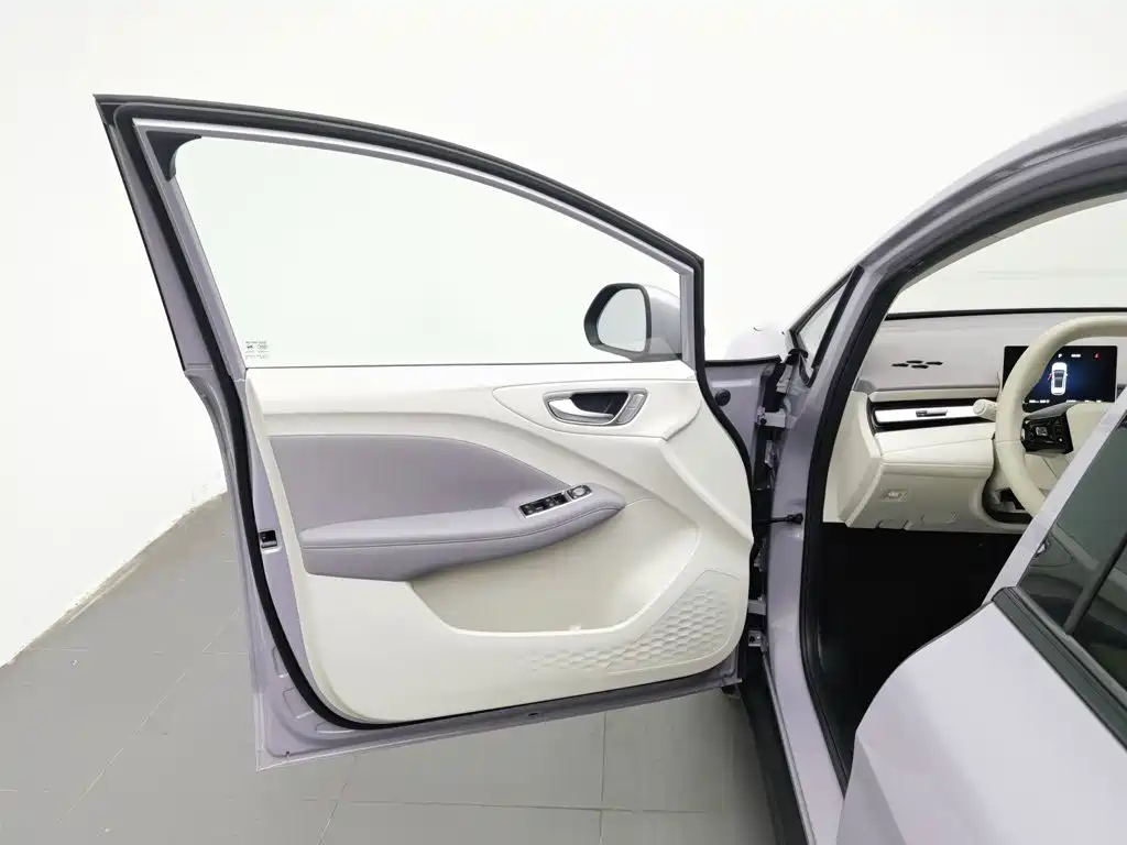 MG MG4 EV 2025 2025 Base Model
