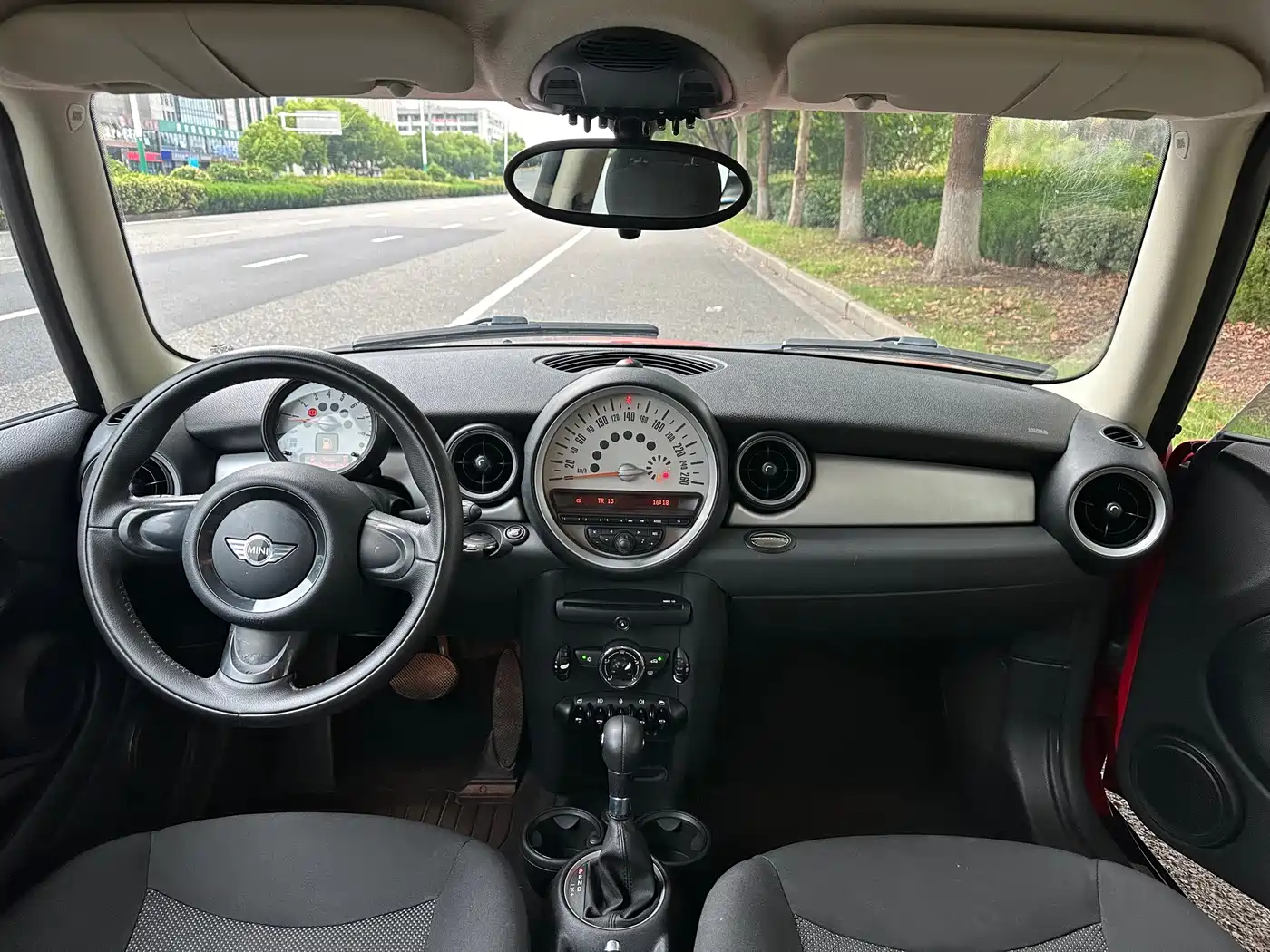 MINI CLUBMAN 2011 2011 1.6L ONE