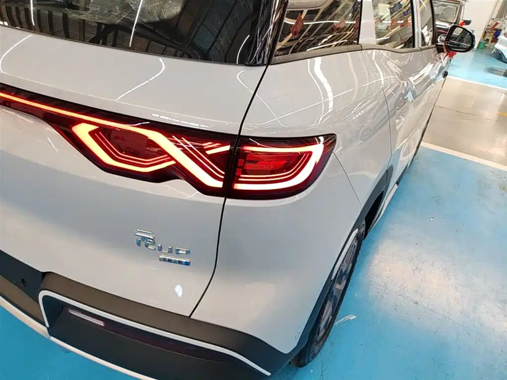 BYD Yuan UP 2025 Smart Drive Edition 401KM Vitality Version фото 8