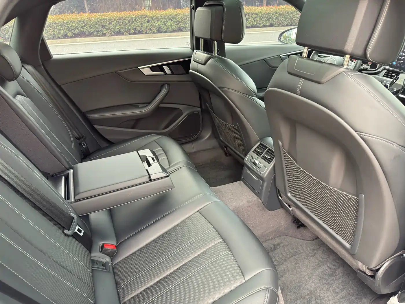 Audi A4L 2024 40 TFSI Luxury Dynamic фото 20