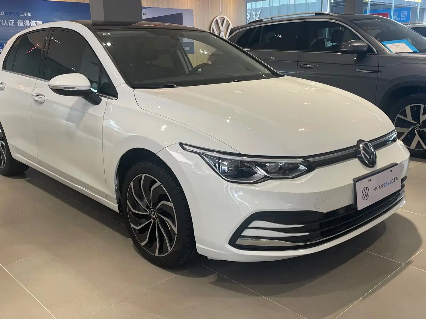 Volkswagen Golf 2025 2023 280TSI DSG Pro
