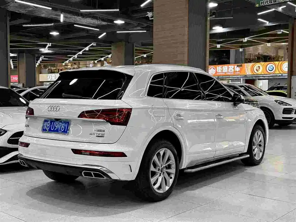 Photo 6 - Audi Q5L
