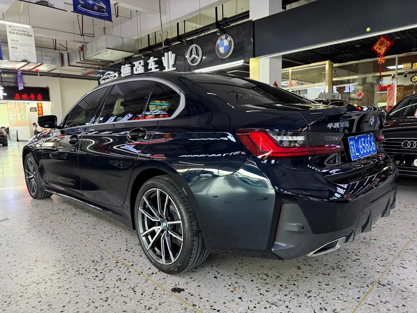 BMW 3 Series 2023 320Li M Sport Package фото 4