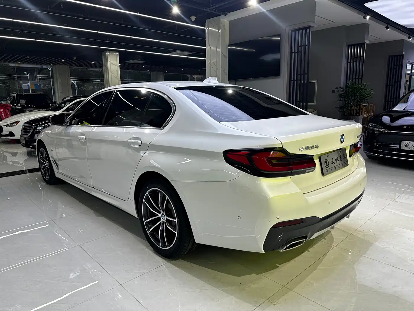 BMW 5 Series 2022 Facelift 525Li M Sport Package фото 9