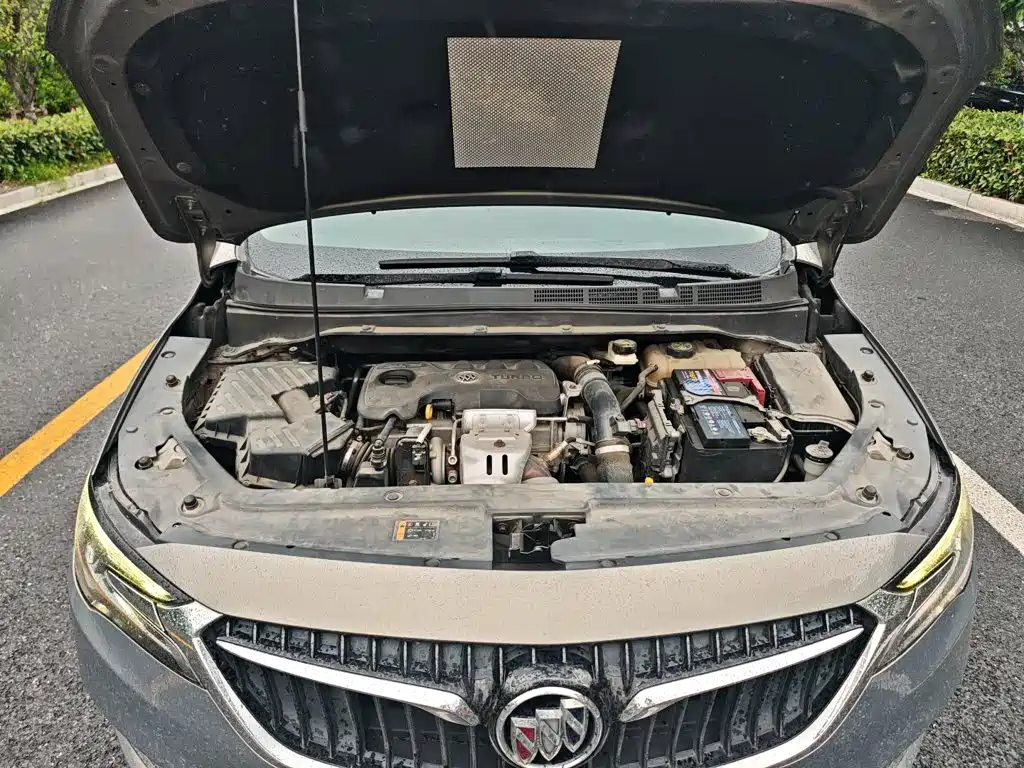 Buick GL6 2018 2018 18T 6-Seater Premium