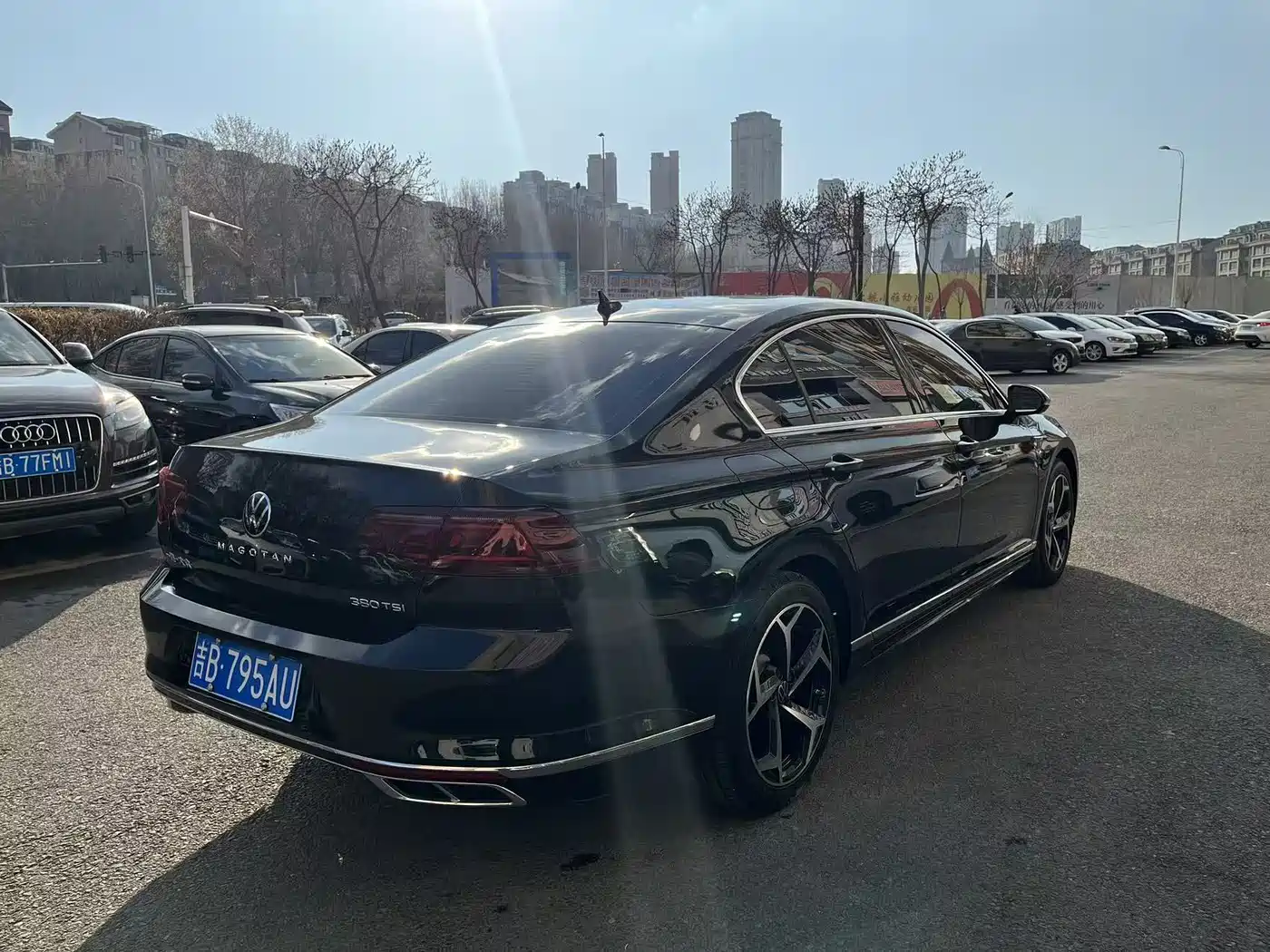 Volkswagen Magotan 2023 Model 2 Million Commemorative Edition 330TSI DSG Luxury фото 9