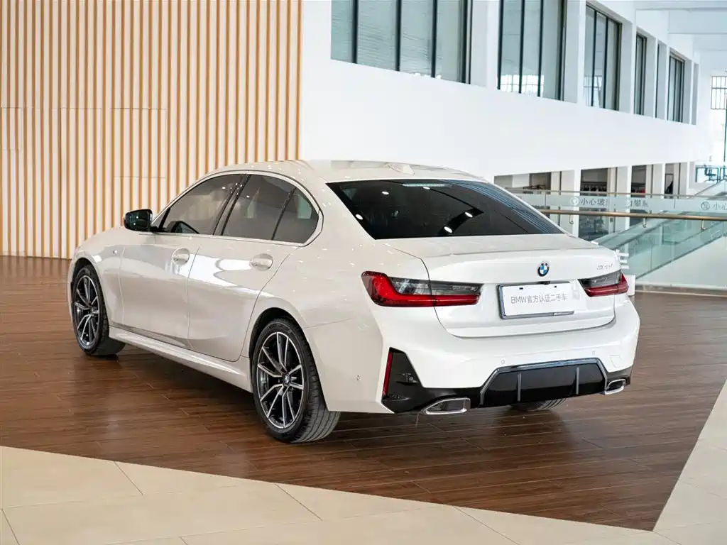 BMW 3 Series 2025 325i M Sport Package фото 7