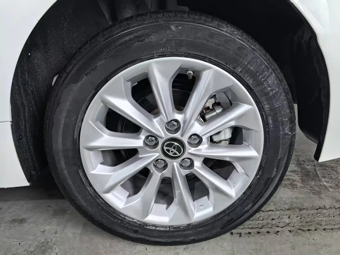 Toyota Corolla 2021 1.2T S-CVT Elite PLUS Edition фото 24