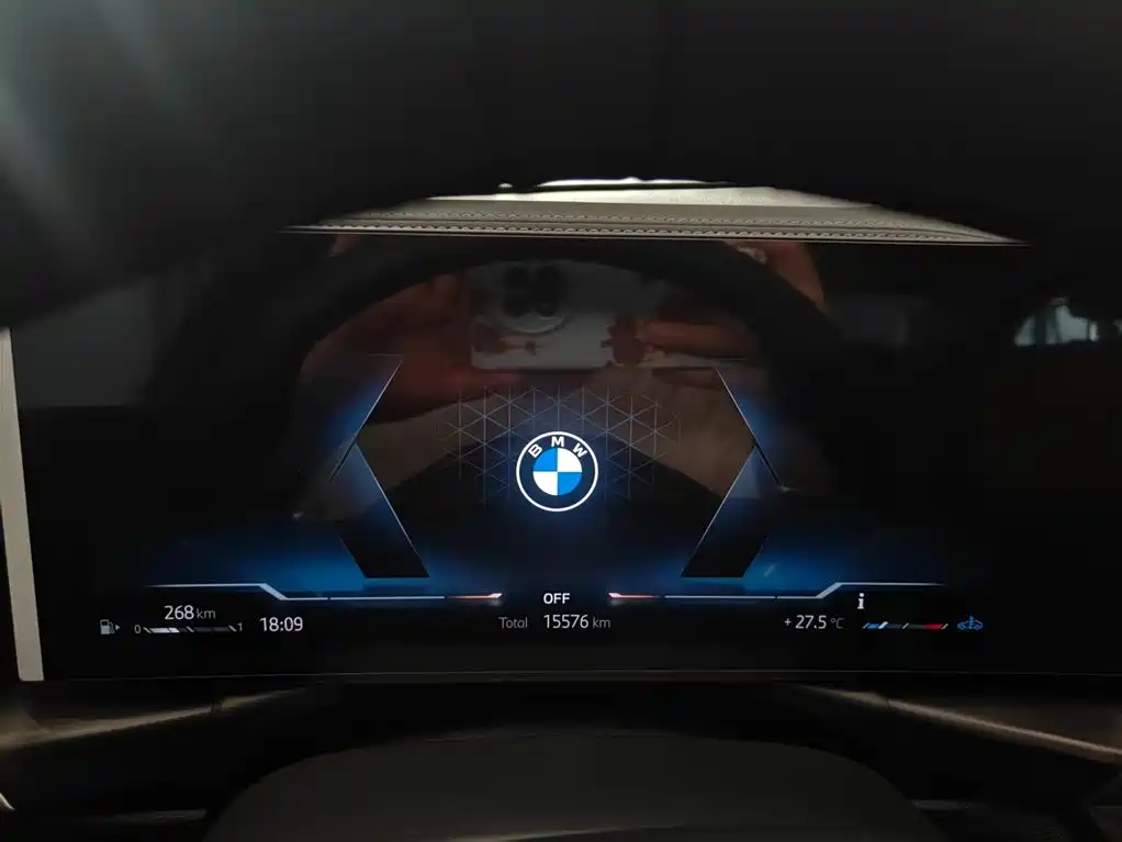 BMW 3 Series 2025 325i M Sport Package фото 22