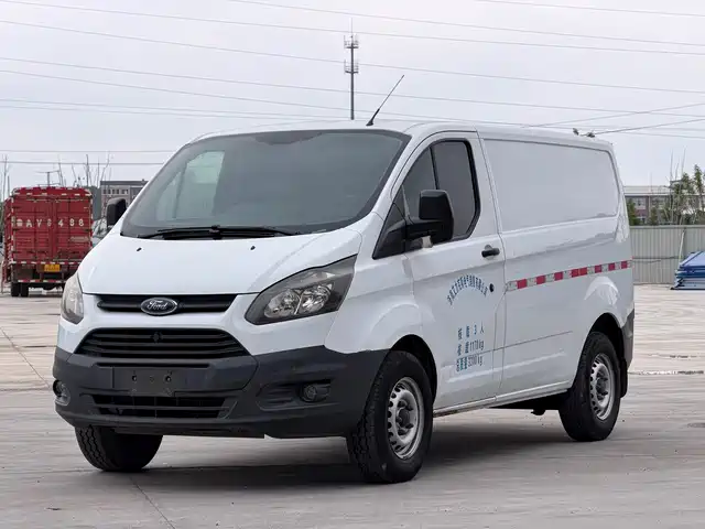  Ford Transit 2017 2.0T Gasoline Van Short Wheelbase Low Roof China V