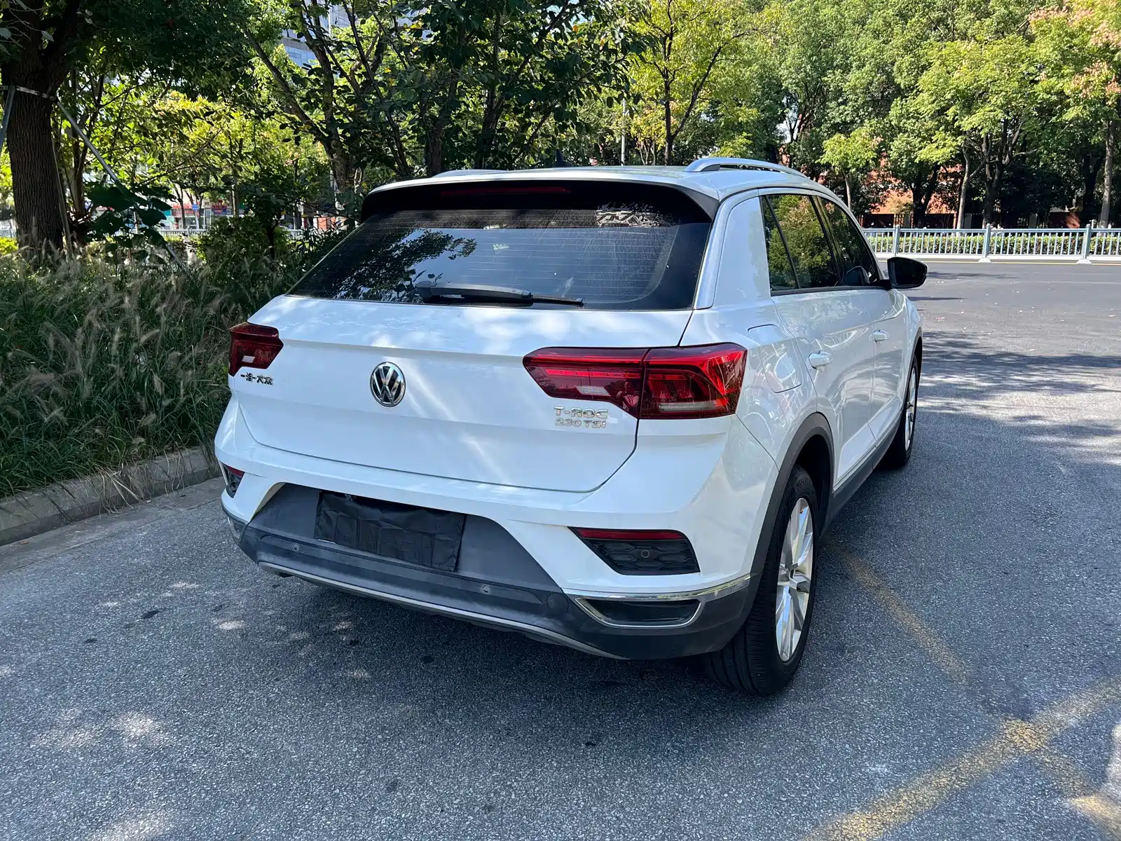 Photo 7 - Volkswagen T-ROC