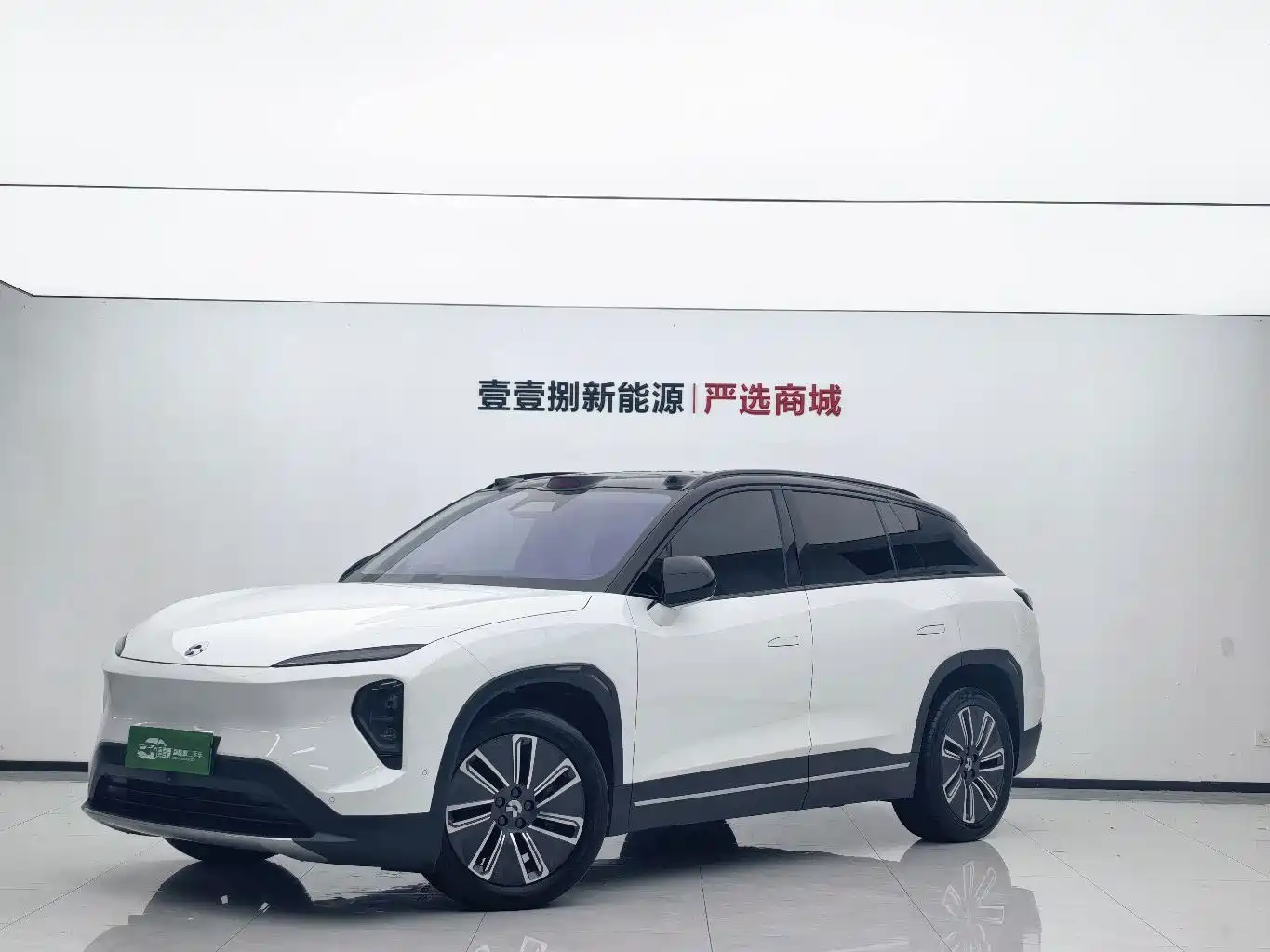 Фото 1 - NIO ES7