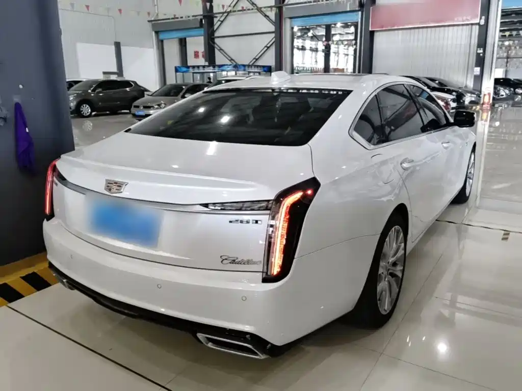 Фото 7 - Cadillac CT6