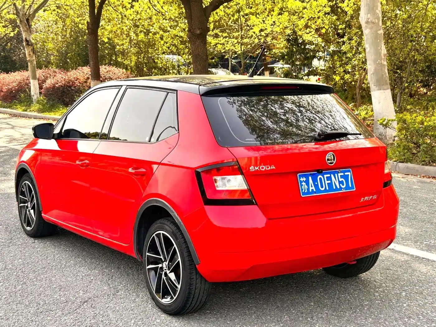 Škoda Fabia 2015 1.6L Automatic Sport фото 5