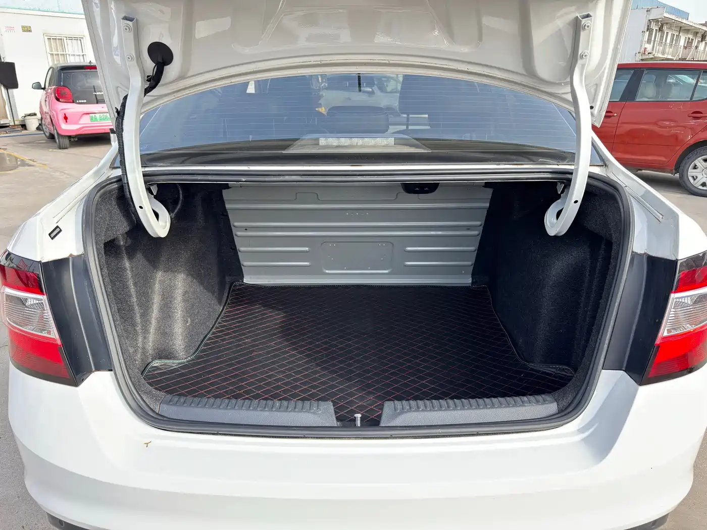 Škoda Rapid 2019 1.5L Automatic Comfort Version China VI фото 29