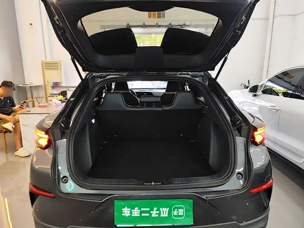 Фото 19 - Changan UNI-T