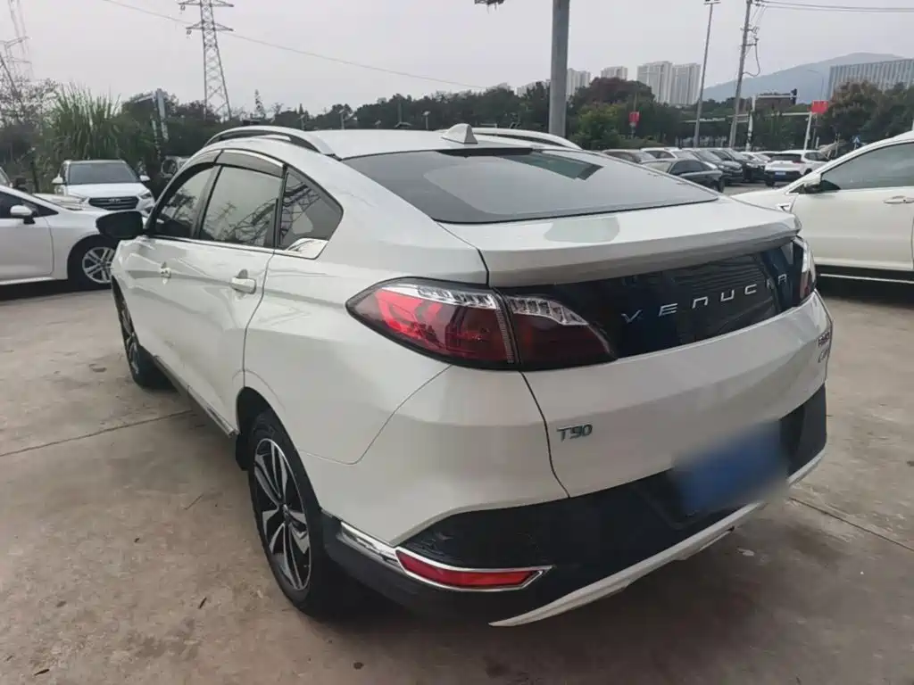 Venucia T90 2019 2018 2.0L CVT Smart Connection Intelligent Edition China V