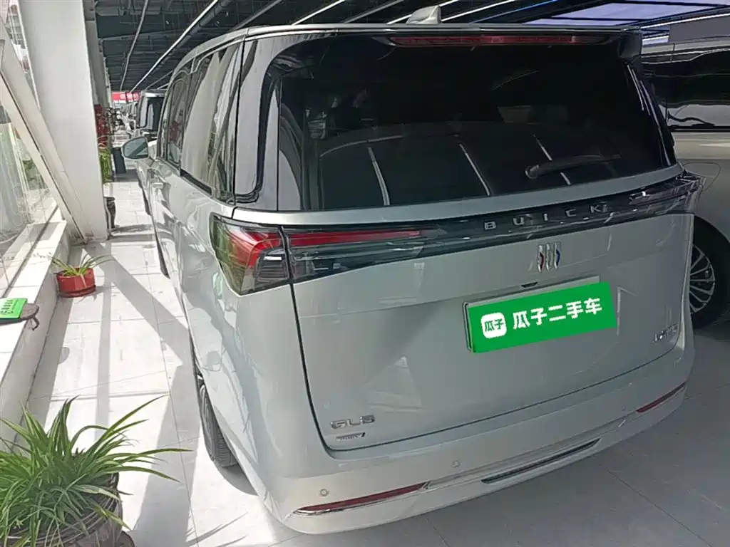 Buick GL8 New Energy 2025 Land Honor Premium Edition 7-Seater фото 5
