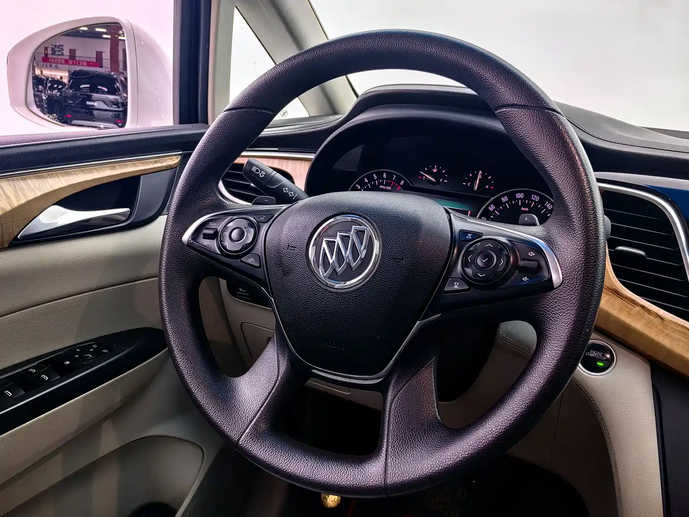 Buick GL8 2018 28T Comfort China VI фото 4