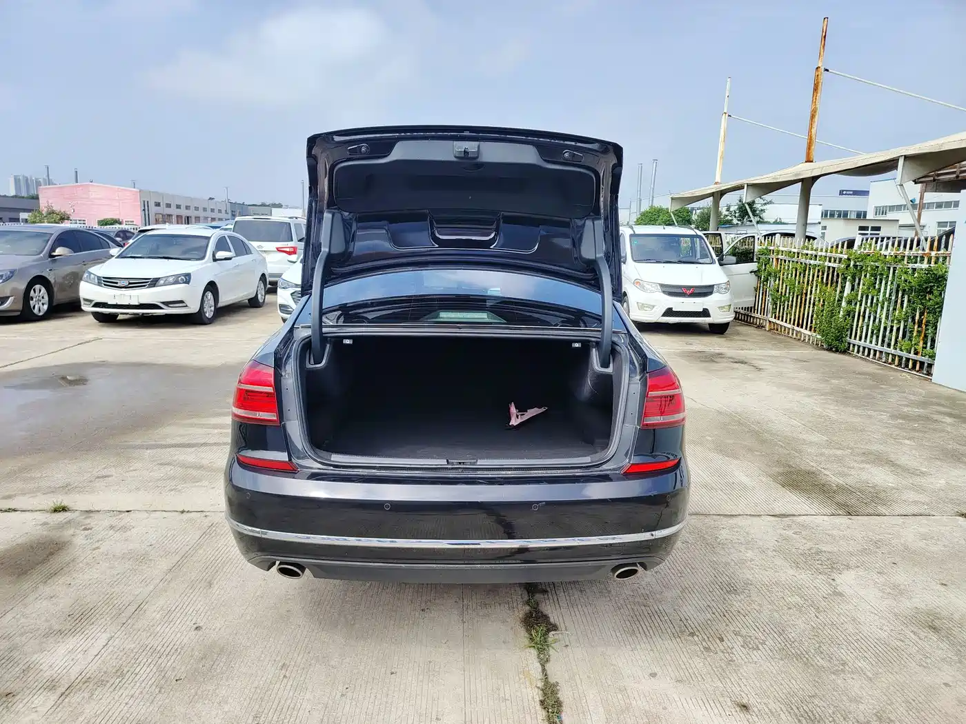 Volkswagen Passat 2017 330TSI DSG Prestige фото 14