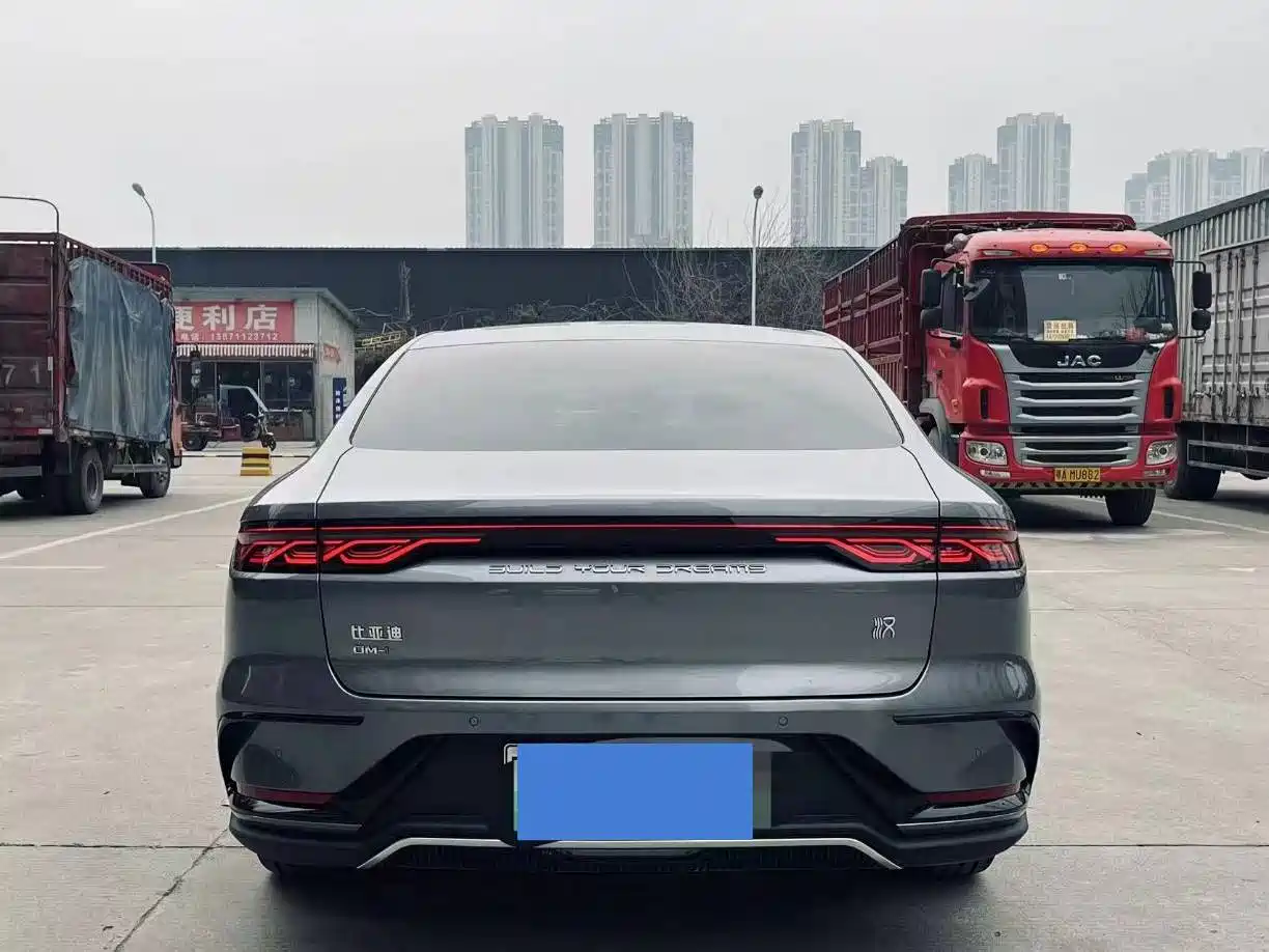 BYD Han 2022 DM-i 121KM Prestige фото 8