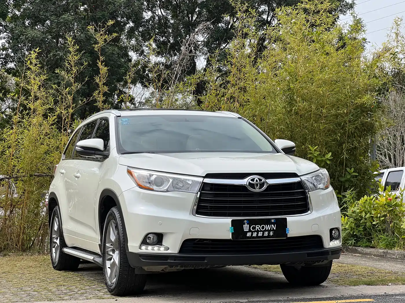 TOYOTA HIGHLANDER