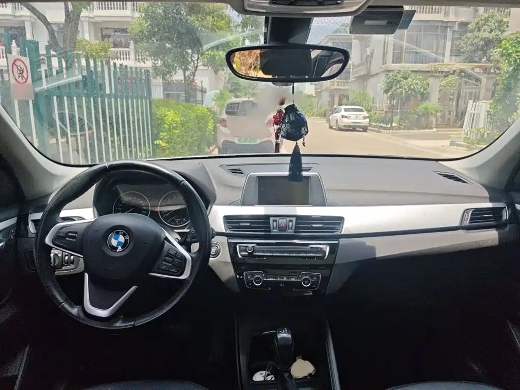 BMW X1 2016 sDrive18Li Fashion Model фото 13
