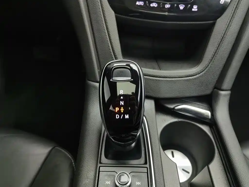 Cadillac XT6 2021 2.0T 6-seater 4WD Luxury фото 13