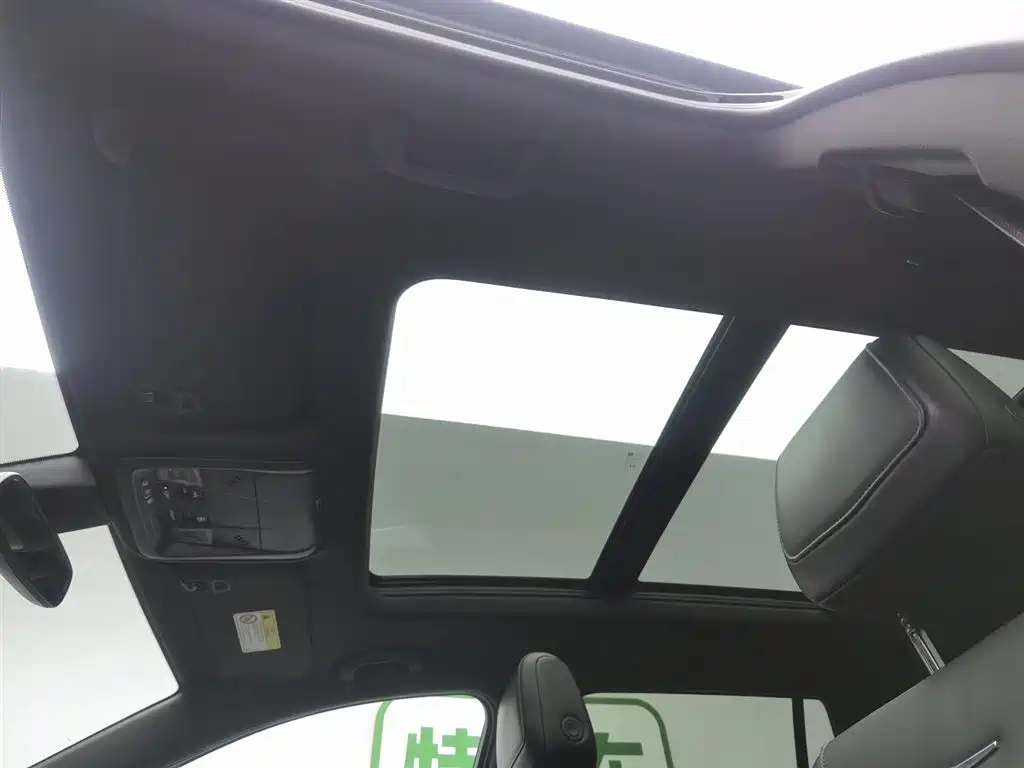 Cadillac XT6 2021 2.0T 6-seater 4WD Luxury фото 14