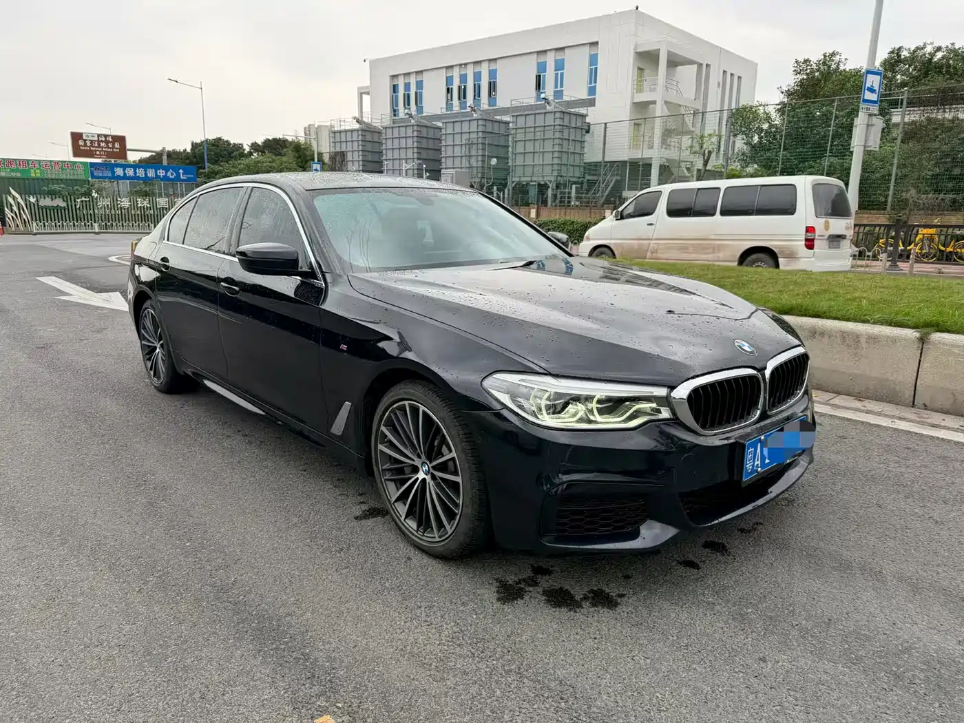 BMW 5 Series 2020 530Li Leading M Sport Package фото 3